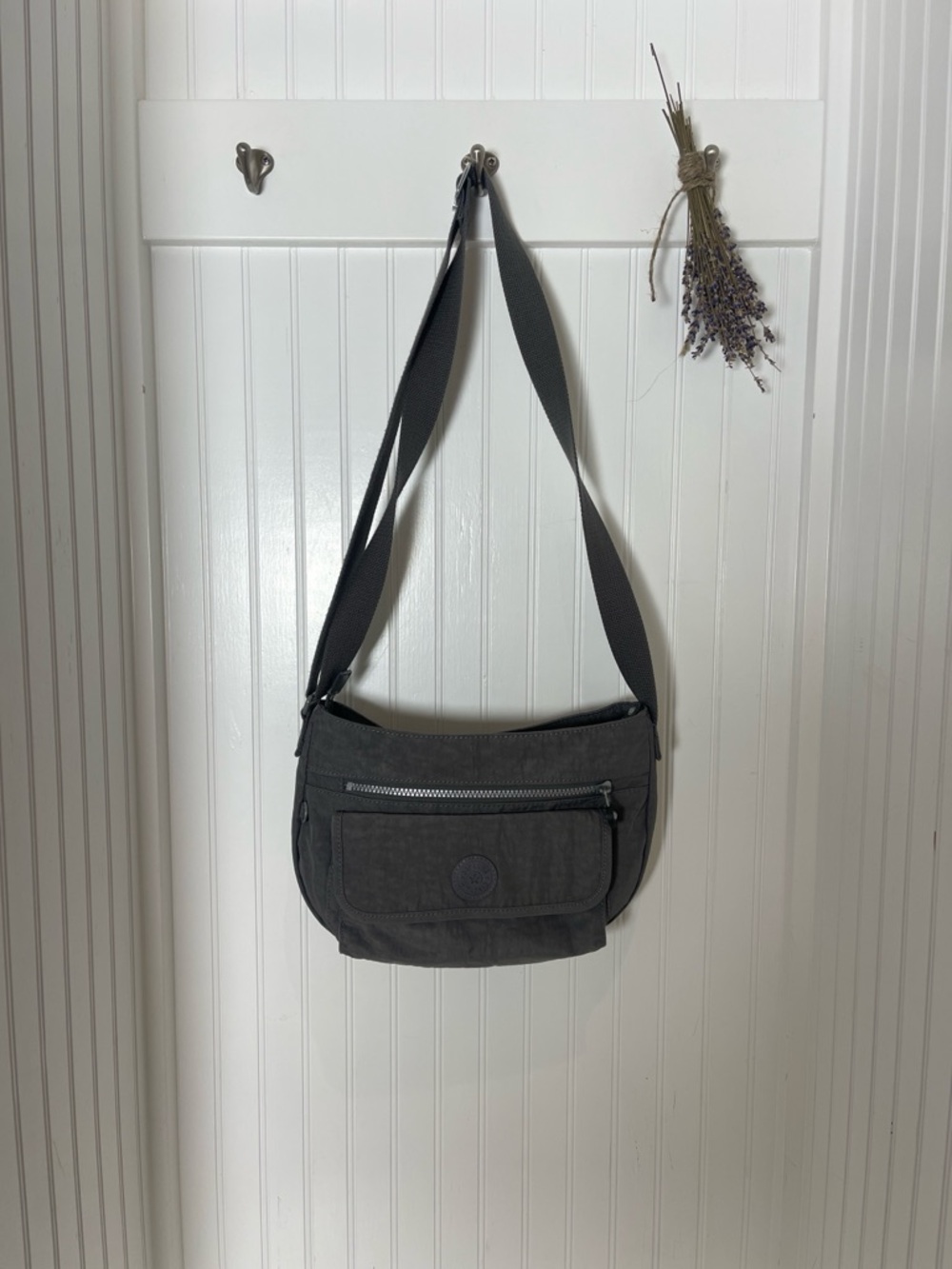 Kipling Gray Crossbody Shoulder Bag - Casual Everyday Bag
